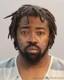 Mugshot of QUADARRIEN M JONES