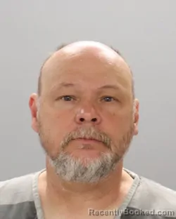 Mugshot of GARY W MAYS