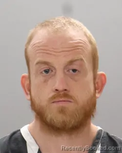 Mugshot of FLOYD E LOWE