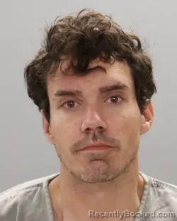 Mugshot of ALEJANDRO LUIS VAZQUEZ