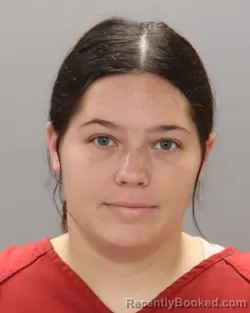 Mugshot of ARIANA JEANINE QUINONES booked in Knox County, Tennessee on July 5, 2026