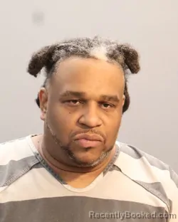 Mugshot of DEMETRUIS LEQUINT WHITE