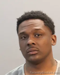 Mugshot of LAKENDRICK DESHAWN DEBERRY