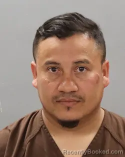 Mugshot of EVER RODRIGUEZ-BURGOS