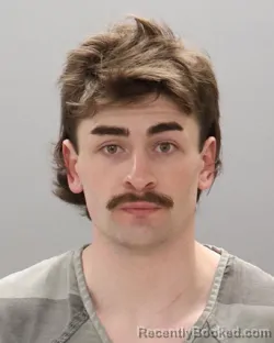 Mugshot of ELIJAH M HODGE