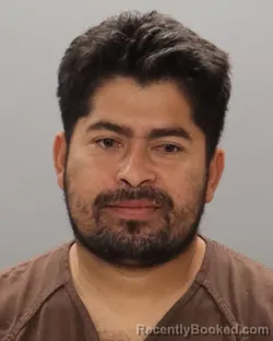 Mugshot of ALFREDO LAVATO-LINARES