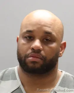 Mugshot of MARLON DONTE MCCRAY