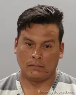 Mugshot of LUSVIN ARONI RAMOS-CRUZ booked in Knox County, Tennessee on April 5, 2026