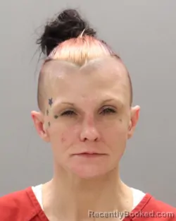 Mugshot of JENNY MAE FRYE