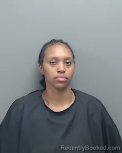 Mugshot of LATAVIONA RASHUN JACKSON booked in Harrison County, Texas on April 21, 2026