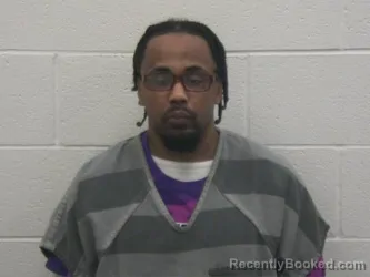 Mugshot of ADARIUS MONTEZ SMITH