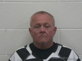 Mugshot of MICHAEL DWAYNE JONES booked in Loudon County, Tennessee on April 16, 2026