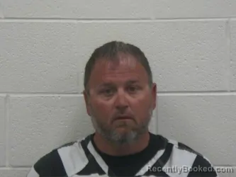 Mugshot of LUCAS MATTHEW ALLMON booked in Loudon County, Tennessee on April 24, 2026