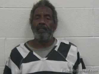 Mugshot of STEPHEN ANTHONY CRAWFORD booked in Loudon County, Tennessee on April 25, 2026