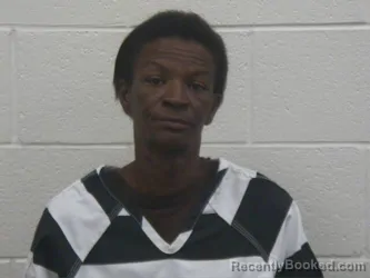 Mugshot of LATRICE YVETTE THAXTON booked in Loudon County, Tennessee on June 19, 2026