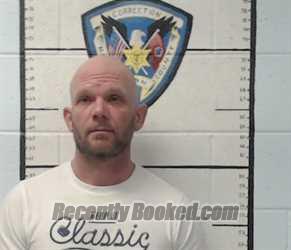 Mugshot of DUSTIN BROOKS JETTON booked in Macon County, Tennessee on June 29, 2026