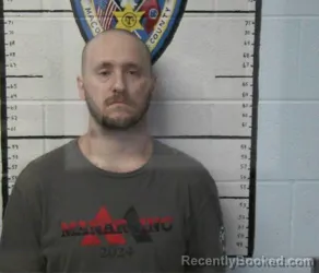 Mugshot of MICHAEL DAMIAN EDISON booked in Macon County, Tennessee on April 24, 2026