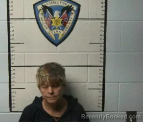 Mugshot of JENNIFER LEIGH SWINDLE