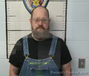 Mugshot of MATTHEW HARPER