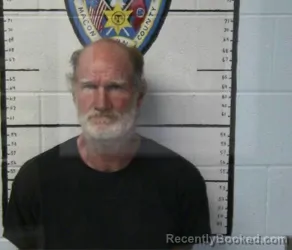 Mugshot of MICHAEL SHANE TRACY booked in Macon County, Tennessee on April 24, 2026