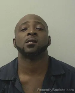 Mugshot of WESLEY T MARSHALL