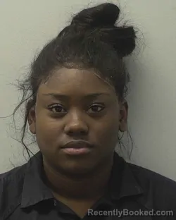 Mugshot of LASHANA EMOJA BOND