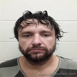 Mugshot of ROY WILLIAM YENNOIR