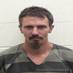Mugshot of THOMAS MARTIN DAVIS booked in Monroe County, Tennessee on April 21, 2026