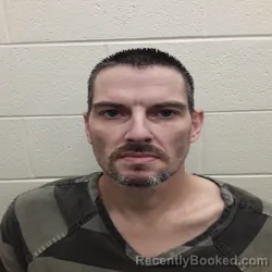 Mugshot of DEREK BRENT BAYS booked in Monroe County, Tennessee on April 24, 2026