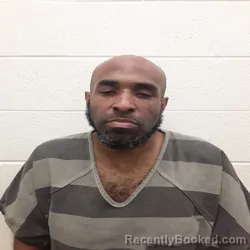 Mugshot of MARQUIS LOVELL SMITH booked in Monroe County, Tennessee on April 26, 2026