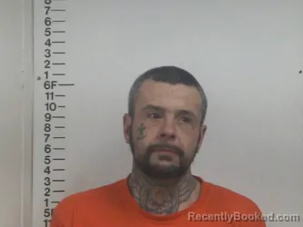 Mugshot of JONATHAN P BIGGERS