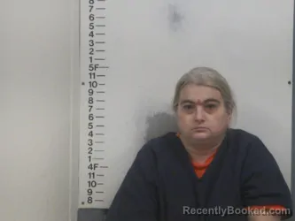 Mugshot of DEIDRA R LAFEVER