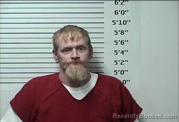 Mugshot of RICHARD THOMAS TROXELL