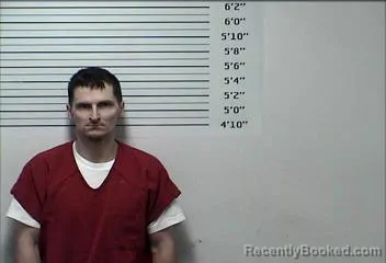 Mugshot of DERRIK BRYAN TURNER