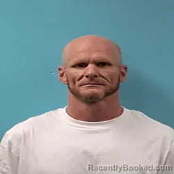 Mugshot of MCKINLEY SHANE GUNTER booked in Roane County, Tennessee on March 16, 2026