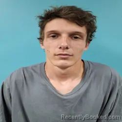 Mugshot of JUSTIN SCOTT MAYHUGH