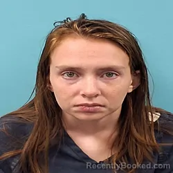 Mugshot of AMBER JEAN MOODY booked in Roane County, Tennessee on April 28, 2026