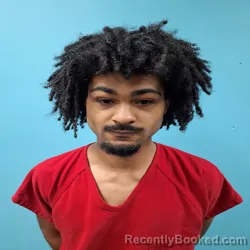 Mugshot of JACQUEZ MARQUIS JOHNSON booked in Roane County, Tennessee on May 1, 2026