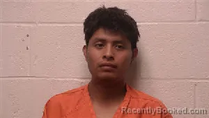 Mugshot of Bravlio Juvenito Chavez-Perez booked in Robertson County, Tennessee on September 30, 2026