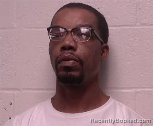 Mugshot of Derrick Eugene Ellis booked in Robertson County, Tennessee on August 6, 2026