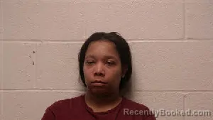 Mugshot of Starkeishia Shaquoria Harris booked in Robertson County, Tennessee on April 25, 2026