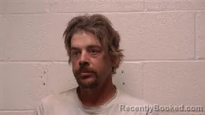 Mugshot of Grantlon T Mosley booked in Robertson County, Tennessee on April 21, 2026