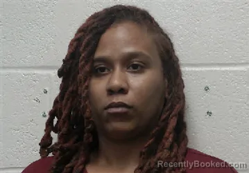 Mugshot of Jazmine Karmanesha Lashae Mallard booked in Robertson County, Tennessee on July 2, 2026