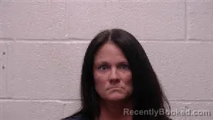 Mugshot of Tiffany Michelle Mendoza booked in Robertson County, Tennessee on April 19, 2026