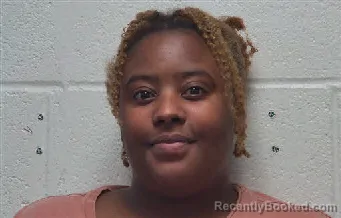 Mugshot of Jameiko Marie Shaw booked in Robertson County, Tennessee on April 21, 2026