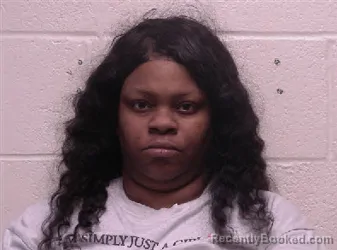 Mugshot of Lanieca Deshonna Smith booked in Robertson County, Tennessee on September 17, 2026