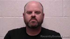 Mugshot of Justin Lee Toebe booked in Robertson County, Tennessee on April 5, 2026