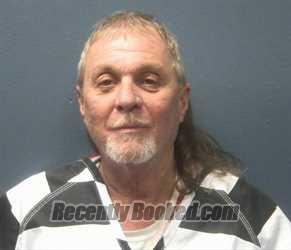 Mugshot of DARRELL SIZEMORE