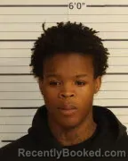 Mugshot of LADARIUS DREW