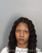 Mugshot of LASHONDA LYNN SAVAGE